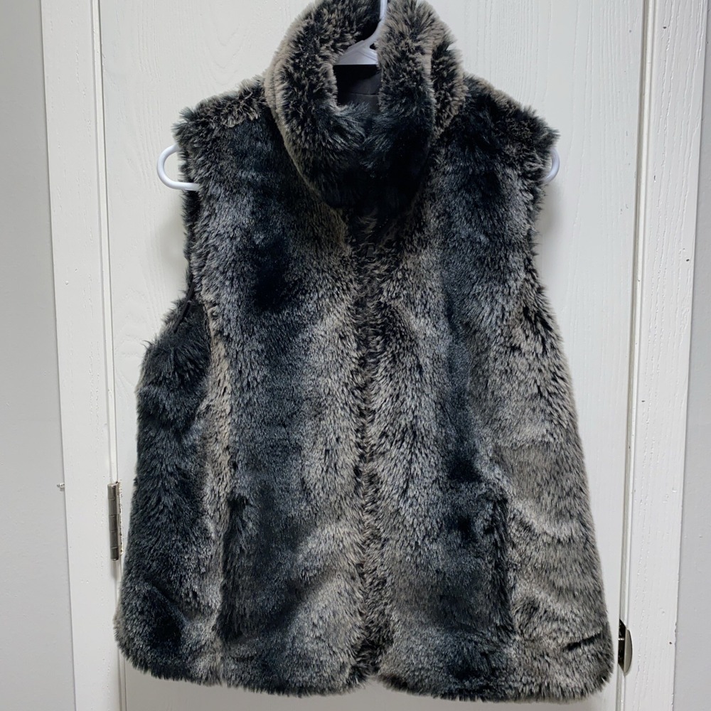 Soft‎ Faux Fur Zipper Vest Neoprene Inside No Size Or No Brand. Small Or Medium